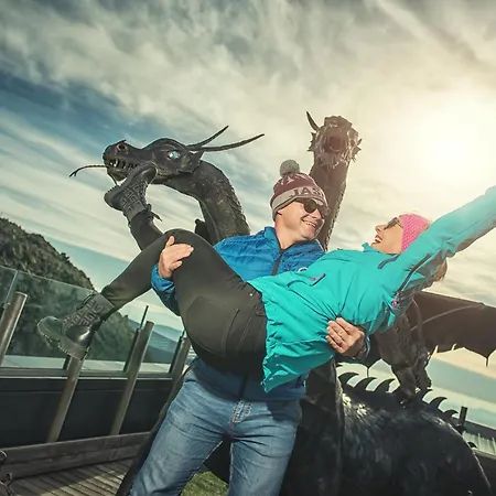 Szálloda Noc Na Chopku, Rotunda Deménvölgy