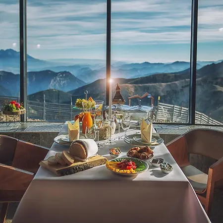 酒店 Noc Na Chopku, Rotunda