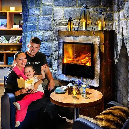 Noc Na Chopku, Rotunda Hotel Demänovská Dolina