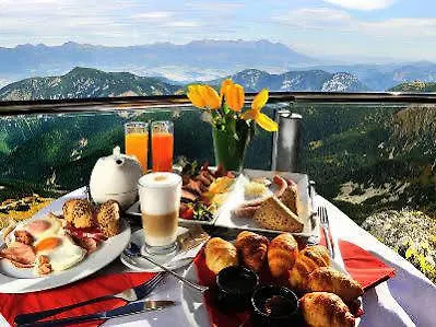 Noc Na Chopku, Rotunda 4* Demanovska Dolina